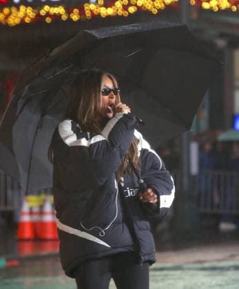 Macy s 99th Thanksgiving Day Parade rehearsals on 34th Street outside of Macy s in the pouring rain Featuring: Ciara Where: New York, New York, United States When: 25 Nov 2025 Credit: Adam Nemser INSTARimages EDITORIAL USE ONLY. NOT FOR USE BY NEWSPAPERS BASED IN THE UK. Copyright: xx instar55293905