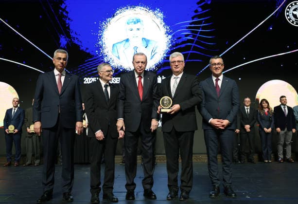 Turkish President Recep Tayyip Erdogan ANKARA, TURKIYE - NOVEMBER 26: (----EDITORIAL USE ONLY - MANDATORY CREDIT - TURKISH PRESIDENCY MURAT KULA HANDOUT - NO MARKETING NO ADVERTISING CAMPAIGNS - DISTRIBUTED AS A SERVICE TO CLIENTS----) Turkish President Recep Tayyip Erdogan attends the 11th Turkish Medical World Congress and TUSEB Aziz Sancar Science, Service and Incentive Awards Ceremony at Bestepe Nation s Convention and Culture Center in Ankara, Turkiye on November 26, 2025. Turkish Minister of Health, Kemal Memisoglu and Turkish scientist and Nobel Prize Laureate in Chemistry Prof. Dr. Aziz Sancar also attended the ceremony. TUR Presidency Murat Kula Handout Anadolu Ankara Turkey. Editorial use only. Please get in touch for  Copyright: x2025xAnadoluxTURxPresidencyx xMuratxKulax xHandoutx