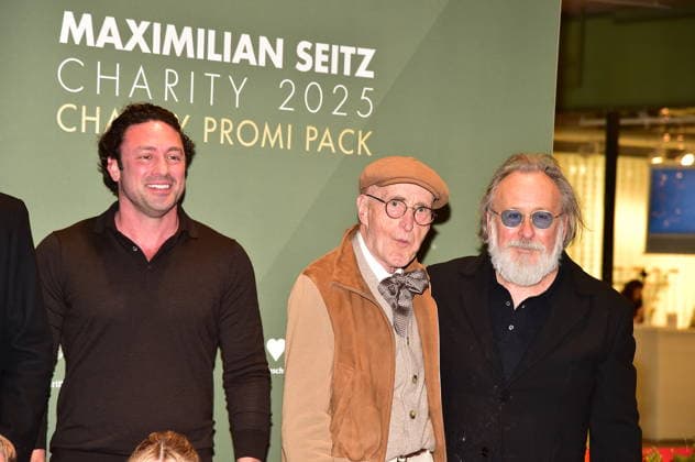 5th Charity Promi Pack at BIKINI Daniel Völz, Guenther Krappenhöft, Friedrich Lichtenstein for the 5th time Organized by Maimilian Seitz Charity Promi Pack in Berlin on 25 11 2025 Photopress Mueller