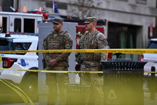 2 US National Guard members critically wounded in Washington, DC, shooting WASHINGTON DC, UNITED STATES - NOVEMBER 26: A view of the scene after two members of the US National Guard were shot and critically wounded near the White House in Washington DC, United States on November 26, 2025. A suspect was in custody. Celal Gunes Anadolu Washington DC United States. Editorial use only. Please get in touch for any other usage.  Copyright: x2025xAnadoluxCelalxGunesx