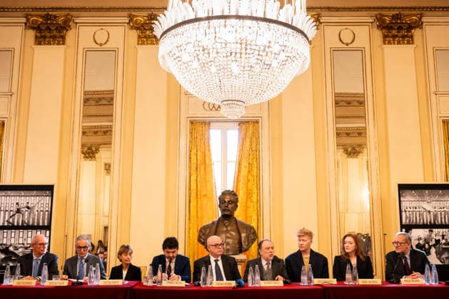 Premiere At La Scala -Lady Macbeth Of The Mtsensk District- Press Conference La Scala Theatre - Milan, Italy Carlo Rossanigo;Massimiliano Di Silvestre;Cristina Parenti;Tommaso Sacchi;Fortunato Ortombina;Riccardo Chailly;Vasily Barkhatov;Sara Jakubiak;Paolo Besana Premiere At La Scala -Lady Macbeth Of The Mtsensk District- Press Conference La Scala Theatre - Milan, Italy 26th November 2025  Copyright: xALFONSOxCATALANO SGPITALIAx