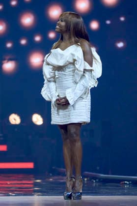Motsi Mabuse bei Let s Dance - Die Live-Tour 2025 in der ZAG Arena. Hannover, 25.11.2025 Foto:xU.xStammx xFuturexImagex dance_5111