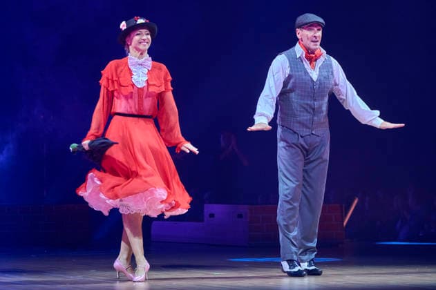 Mark Keller und Kathrin Menzinger bei Let s Dance - Die Live-Tour 2025 in der ZAG Arena. Hannover, 25.11.2025 Foto:xU.xStammx xFuturexImagex dance_5152