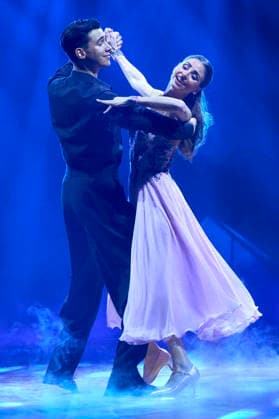 Diego Pooth und Ekaterina Leonova bei Let s Dance - Die Live-Tour 2025 in der ZAG Arena. Hannover, 25.11.2025 Foto:xU.xStammx xFuturexImagex dance_5158