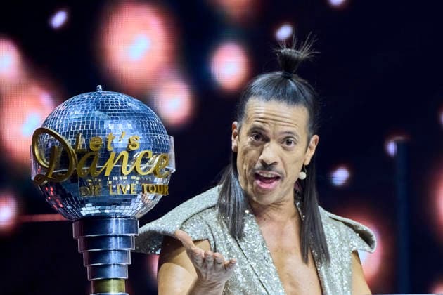 Jorge Gonzalez at Let s Dance The Live Tour 2025 in the ZAG Arena Hannover, 25 11 2025 Foto:xU.xStammx xFuturexImagex dance_5168
