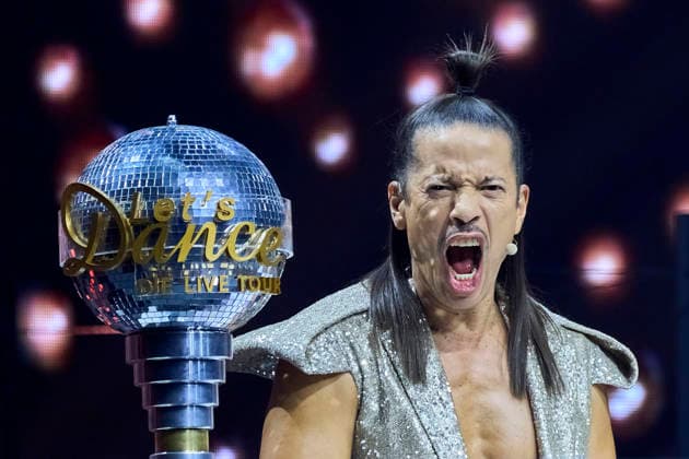 Jorge Gonzalez at Let s Dance The Live Tour 2025 in the ZAG Arena Hannover, 25 11 2025 Foto:xU.xStammx xFuturexImagex dance_5169