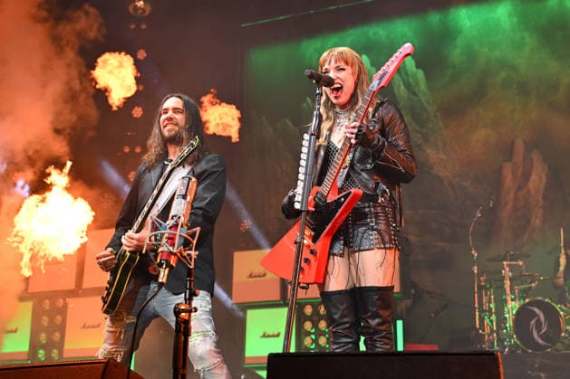 Halestorm performing at O2 Arena in London LONDON, ENGLAND - NOVEMBER 26: Joe Hottinger and Lzzy Hale of ˜Halestorm™ performing at O2 Arena, Greenwich on November 26, 2025 in London, England. CAP MAR MAR Great Britain Copyright: xMartinxHarris CapitalxPicturesx