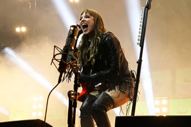 Halestorm performing at O2 Arena in London LONDON, ENGLAND - NOVEMBER 26: Lzzy Hale of ˜Halestorm™ performing at O2 Arena, Greenwich on November 26, 2025 in London, England. CAP MAR MAR Great Britain Copyright: xMartinxHarris CapitalxPicturesx