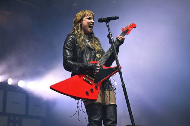 Halestorm performing at O2 Arena in London LONDON, ENGLAND - NOVEMBER 26: Lzzy Hale of ˜Halestorm™ performing at O2 Arena, Greenwich on November 26, 2025 in London, England. CAP MAR MAR Great Britain Copyright: xMartinxHarris CapitalxPicturesx