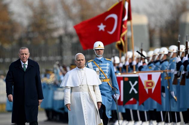 Turkish President Erdogan welcomes Pope Leo XIV with an official ceremony in Ankara ANKARA, TURKIYE - NOVEMBER 27: Turkish President Recep Tayyip Erdogan (L) welcomes Pope Leo XIV (R) with official ceremony at Presidential Complex in Ankara, Turkiye on November 27, 2025. Rasit Aydogan Anadolu Ankara Turkey. Editorial use only. Please get in touch for any other usage.  Copyright: x2025xAnadoluxRasitxAydoganx