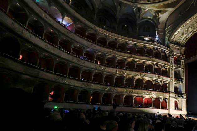 November 27, 2025, Rome, Rome, ITALIA: The Teatro dell Opera season opens with the premiere of Lohengrin. The photo shows a view of the theater s interior. Rome, Italy 27 November 2025 Rome ITALIA  - ZUMAa289 20251127_zia_a289_065 Copyright: xRichardxDexLucax