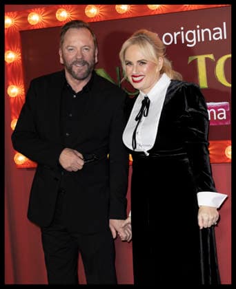 . 27 11 2025. London, United Kingdom. Kiefer Sutherland and Rebel Wilson at the Tinsel Town premiere in London.  xStephenxLockx xi-Imagesx IIM-26418-0034