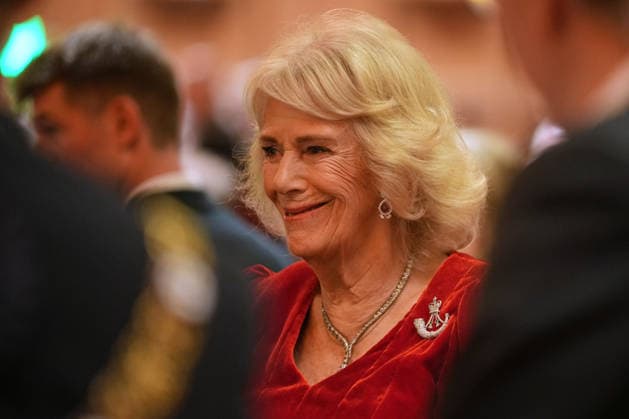 Britain Royals Britain s Queen Camilla, Colonel-in-Chief The Rifles and Royal Colonel 4th Battalion The Ranger Regiment, smiles while talking to guests as she attends the Biennial RIFLES Awards Dinner, in London, Thursday, Nov. 27, 2025., Credit:Kin Cheung Avalon GBR, London  Copyright: xKinxCheungx xAvalonx 1055039213