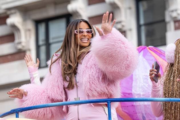November 27, 2025, Bronx, New York, USA: Ciara rides on float during 99th annual 2025 Macy s Thanksgiving Day Parade in Midtown Manhattan on Central Park West in New York, NY on November 27, 2025 Bronx USA - ZUMAr339 20251127_znp_r339_101 Copyright: xLevxRadinx