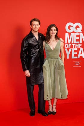 Award 27 GQ Men of the Year Award 2025 Joe Alwyn and Alison Oliver at the 27 GQ Men of the Year Award at the Metropol on 27 11 2025 inBerlin Copyright: xEventpressxKochanx