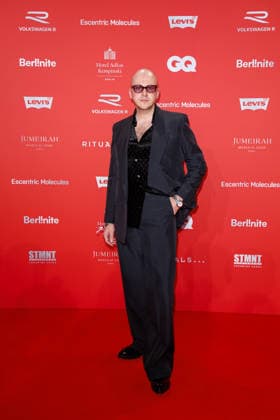 Award 27 GQ Men of the Year Award 2025 Lorenzo Achatz at the 27 GQ Men of the Year Award at the Metropol on 27 11 2025 inBerlin Copyright: xEventpressxKochanx