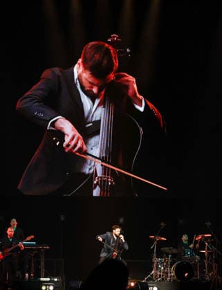 HAUSER ˜Rebel Is Back Tour™ The O2 Arena , London, United Kingdom Thursday 27 November 2025. HAUSER Performing on his ˜Rebel Is Back Tour™ to The O2 Arena , London, United Kingdom Thursday 27 November 2025., Credit:Ray Hill Avalon  Copyright: xRayxHillx xAvalonx 1055054822