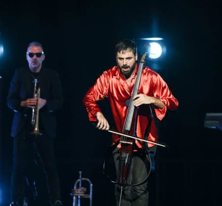 HAUSER ˜Rebel Is Back Tour™ The O2 Arena , London, United Kingdom Thursday 27 November 2025. HAUSER Performing on his ˜Rebel Is Back Tour™ to The O2 Arena , London, United Kingdom Thursday 27 November 2025., Credit:Ray Hill Avalon  Copyright: xRayxHillx xAvalonx 1055054942