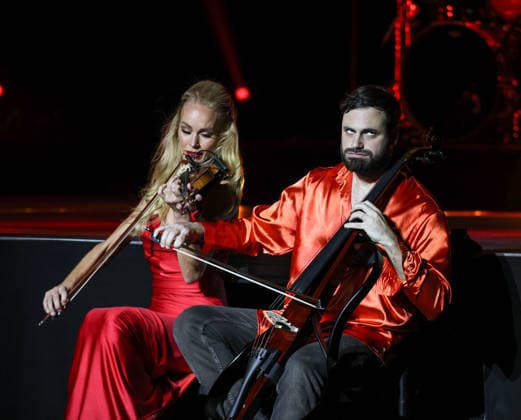HAUSER ˜Rebel Is Back Tour™ The O2 Arena , London, United Kingdom Thursday 27 November 2025. Caroline Campbell and HAUSER Performing on his ˜Rebel Is Back Tour™ to The O2 Arena , London, United Kingdom Thursday 27 November 2025., Credit:Ray Hill Avalon  Copyright: xRayxHillx xAvalonx 1055054992