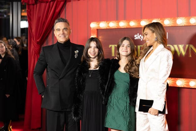 Tinsel Town film premiere Guests attend Tinsel Town film premiere in Leicester Square Featuring: Robbie Williams, Coco Williams, Teddy Williams, Ayda Field Williams Where: London, United Kingdom When: 27 Nov 2025 Credit: Phil Lewis WENN London United Kingdom Copyright: xPhilxLewis WENNx wenn40810230 PLAAx wenn40810230