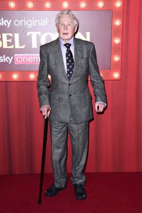 Derek Jacobi at the premiere of the Sky film Tinsel Town The Wonder of Stoneford at the Vue Cinema West End London, 27 11 2025 Foto:xS.xVasx xFuturexImagex tinsel_5172