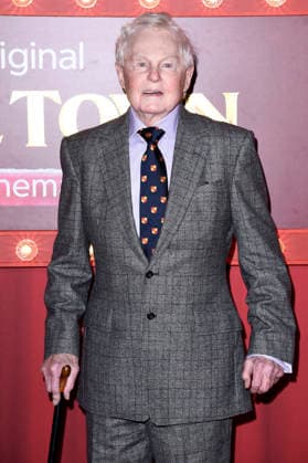 Derek Jacobi at the premiere of the Sky film Tinsel Town The Wonder of Stoneford at the Vue Cinema West End London, 27 11 2025 Foto:xS.xVasx xFuturexImagex tinsel_5175