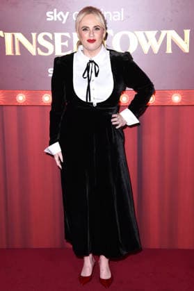 Rebel Wilson at the premiere of the Sky film Tinsel Town The Wonder of Stoneford at Vue Cinema West End London, 27 11 2025 Foto:xS.xVasx xFuturexImagex tinsel_5198