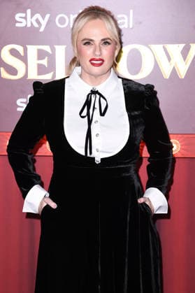 Rebel Wilson at the premiere of the Sky film Tinsel Town The Wonder of Stoneford at Vue Cinema West End London, 27 11 2025 Foto:xS.xVasx xFuturexImagex tinsel_5206