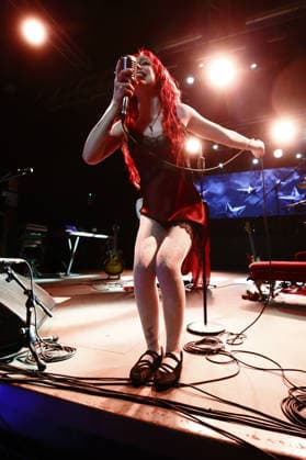 PHOTO IPP MIPA MILAN 27 11 2025 CONCERT SOPHIE AND THE GIANTS IN THE PHOTO THE SINGER SOPHIE LOUISE SCOTT Italy Photo Press World Copyright