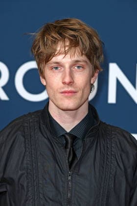 Louis Hofmann at the festival opening of AROUND THE WORLD IN 14 FILMS at the cinema in the Kulturbrauerei in Berlin on 28 11 2025