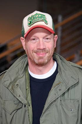Johann von Buelow at the festival opening of AROUND THE WORLD IN 14 FILMS at the cinema in the Kulturbrauerei in Berlin on 28 11 2025