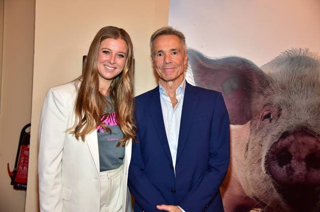 German Animal Welfare Award 2025 Nina Eichinger with Hannes Jaenicke German Animal Welfare Award 2025 to be presented in Berlin Award for Hannes Jaenicke and volunteers at the Humboldt Carrre in Berlin on 28 11 2025 Photopress Mueller