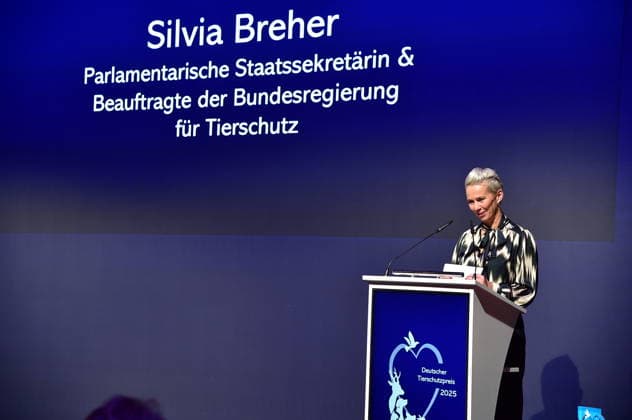 German Animal Welfare Award 2025 Silvia Maria Breher, CDU, Government Commissioner for Animal Welfare German Animal Welfare Award 2025 to be presented in Berlin Award for Hannes Jaenicke and volunteers at the Humboldt Carrre in Berlin on 28 11 2025 Photopress Mueller