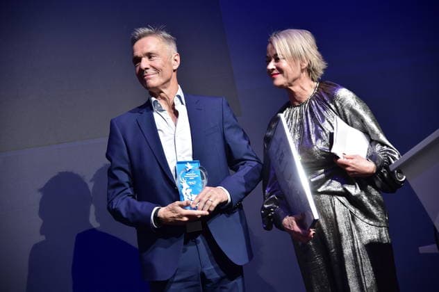 German Animal Welfare Award 2025 Hannes Jaencke, Stimme für die tiere Award winner 2025, Kate Kitchenham German Animal Welfare Award 2025 to be presented in Berlin Award for Hannes Jaenicke and volunteers at the Humboldt Carrre in Berlin on 28 11 2025 Photopress Mueller
