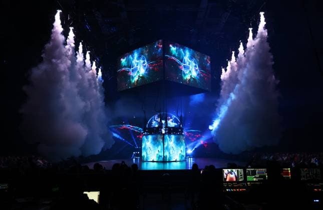 Let s Dance Live Tour 2025 in Erfurt EDITORIAL USE ONLY FOR EDITORIAL USE 28 11 2025, Erfurt, Messehalle, Let™s Dance Das Original Live Tour 2025 im Bild Opening of the show