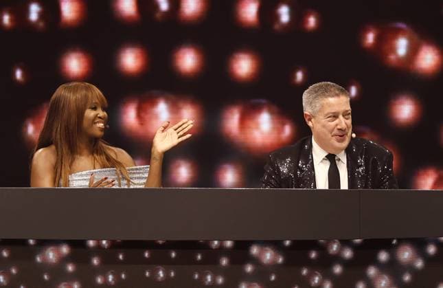 Let s Dance Live Tour 2025 in Erfurt EDITORIAL USE ONLY FOR EDITORIAL USE 28 11 2025, Erfurt, Messehalle, Let™s Dance Das Original Live Tour 2025 pictured Motsi Mabuse, Joachim Llambi on the jury