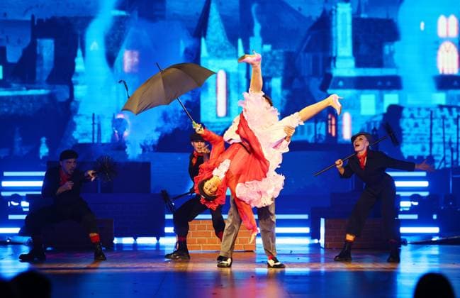 Let s Dance Live Tour 2025 in Erfurt EDITORIAL USE ONLY FOR EDITORIAL USE 28 11 2025, Erfurt, Messehalle, Let™s Dance The Original Live Tour 2025 in the picture Mark Keller and Kathrin Menzinger