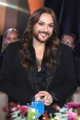 Riccardo Simonetti at the recording of the NDR Talk Show in the NDR television studio Lokstedt Hamburg, 28 11 2025 Foto:xgbrcix xFuturexImagex ndr_talk2811_5115