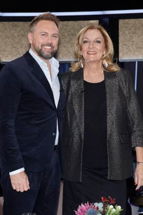Steven Gätjen and Bettina Tietjen at the recording of the NDR Talk Show in the NDR television studio Lokstedt Hamburg, 28 11 2025 Foto:xH.xHartmannx xFuturexImagex ndr_talk2811_5124