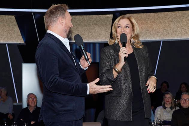 Steven Gätjen and Bettina Tietjen at the recording of the NDR Talk Show in the NDR television studio Lokstedt Hamburg, 28 11 2025 Foto:xH.xHartmannx xFuturexImagex ndr_talk2811_5127