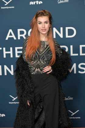 Lulu Gömann at the festival opening and the premiere of the feature film Sentimental Value at the 20 World Cinema Festival Around the World in 14 Films at the cinema in theKulturBrauerei Berlin, 28 11 2025 Foto:xM.xBehrensx xFuturexImagex world_5132