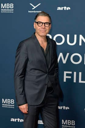 Max Hopp at the festival opening and the premiere of the feature film Sentimental Value at the 20 World Cinema Festival Around the World in 14 Films at the cinema in theKulturBrauerei Berlin, 28 11 2025 Foto:xM.xBehrensx xFuturexImagex world_5145