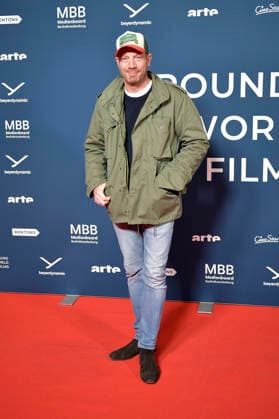 Johann von Bülow at the festival opening and the premiere of the feature film Sentimental Value at the 20 World Cinema Festival Around the World in 14 Films at the cinema in theKulturBrauerei Berlin, 28 11 2025 Foto:xM.xBehrensx xFuturexImagex world_5173
