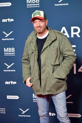 Johann von Bülow at the festival opening and the premiere of the feature film Sentimental Value at the 20 World Cinema Festival Around the World in 14 Films at the cinema in theKulturBrauerei Berlin, 28 11 2025 Foto:xM.xBehrensx xFuturexImagex world_5174