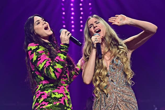 Night of the Proms 2025 Singer Vanessa Amorosi and Joss Stone during a performance at the Night of the Proms 2025 on 28 11 2025 at SAP Arena Mannheim 20251128MWI099920