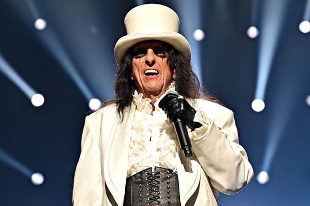 Night of the Proms 2025 Singer Alice Cooper during a performance at the Night of the Proms 2025 on 28 11 2025 at SAP Arena Mannheim 20251128MWI100494