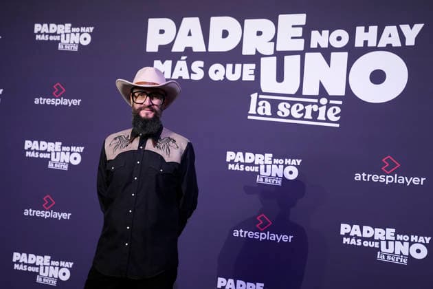 Padre No Hay Mas Que Uno Photocall in Las Palmas Raul Navarro attends the Padre No Hay Mas Que Uno photocall during Atresplayer Day . November 29, 2025. (2025112919)
