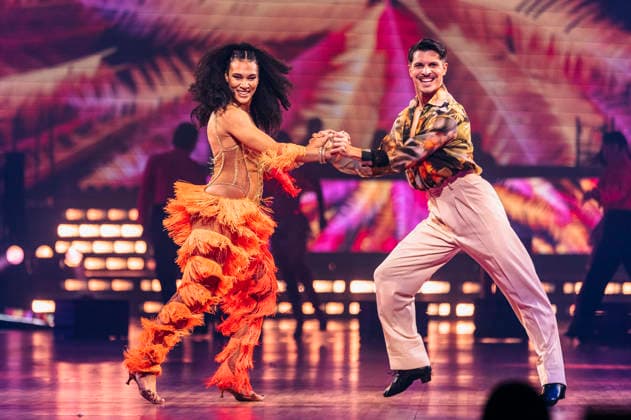 Marie Mouroum und Alexandru Ionel bei Let s Dance - Die Live-Tour 2025 in der Messehalle. Erfurt, 28.11.2025 *** Marie Mouroum and Alexandru Ionel at Let s Dance Die Live Tour 2025 in the Messehalle Erfurt, 28 11 2025 Foto:xM.xKremerx xFuturexImagex dance_5352