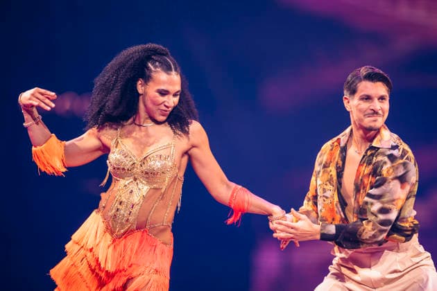 Marie Mouroum and Alexandru Ionel at Let s Dance Die Live Tour 2025 in the Messehalle Erfurt, 28 11 2025 Foto:xM.xKremerx xFuturexImagex dance_5355