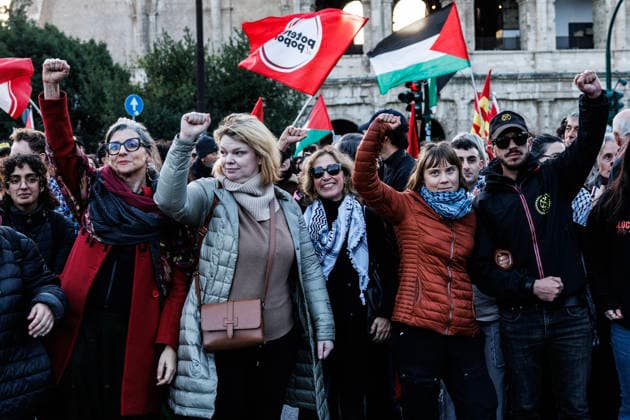 November 29, 2025, Rome, Italia, Italy: Demonstration on the occasion of the International Day of Solidarity with the Palestinian People. Pictured are Greta Thunberg and Francesca Albanese. Rome, Italy 29 November 2025 Rome Italy  - ZUMAa289 20251129_zia_a289_146 Copyright: xFrancescoxFotiax